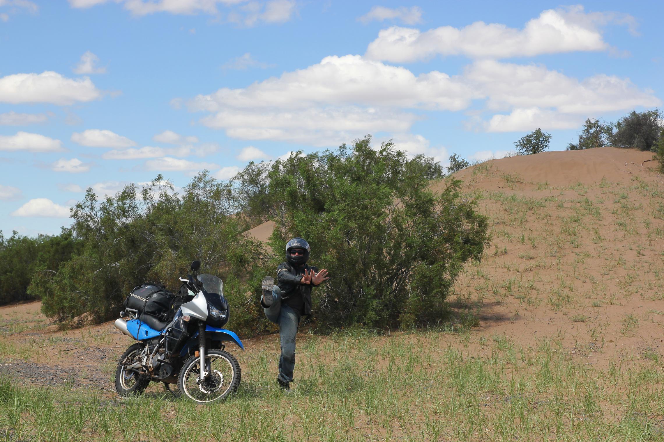 18,000 - Roadside dunes on the way to Mendoza, Argentina